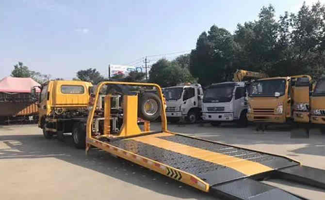 故城汽车中途维修案例